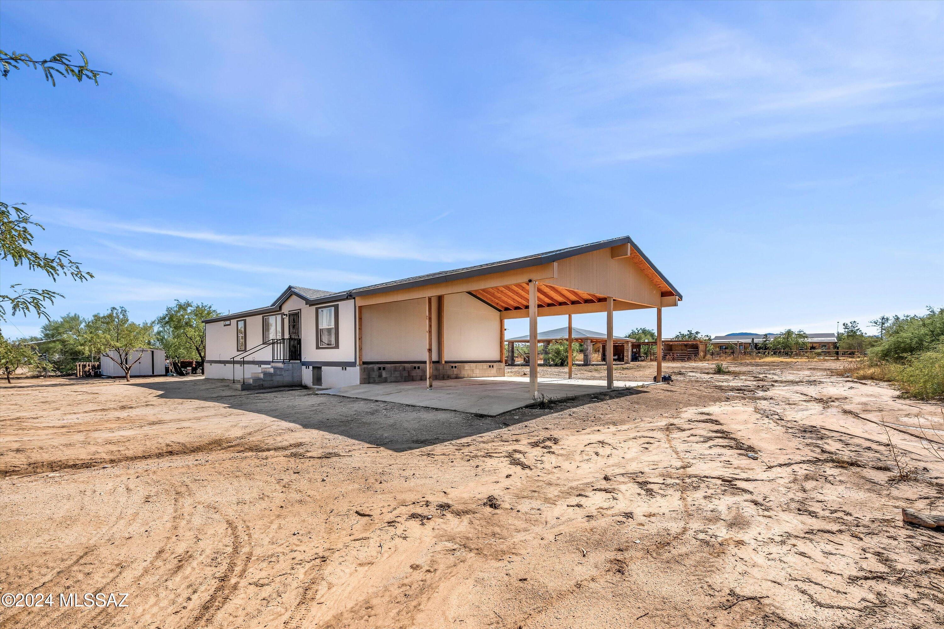 12337 West Hermans Road Tucson, AZ 85736 - Photo 3 of 36 Gallery Image 3