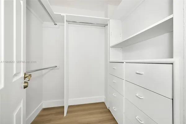 $4,300 | 800 Claughton Island Drive, Unit 905, Miami, FL 33131