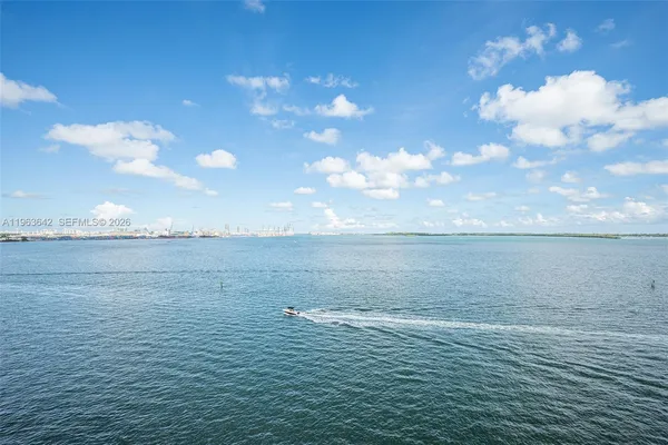 $4,300 | 800 Claughton Island Drive, Unit 905, Miami, FL 33131