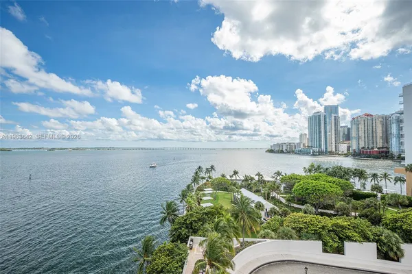 $4,300 | 800 Claughton Island Drive, Unit 905, Miami, FL 33131