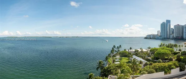 $4,300 | 800 Claughton Island Drive, Unit 905, Miami, FL 33131