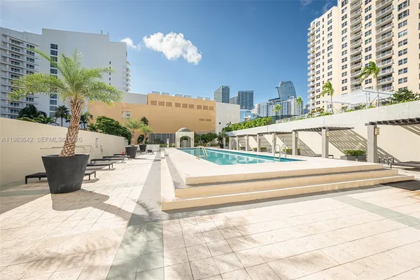 $4,300 | 800 Claughton Island Drive, Unit 905, Miami, FL 33131