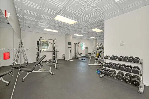 $4,300 | 800 Claughton Island Drive, Unit 905, Miami, FL 33131