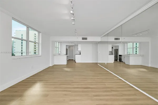 $4,300 | 800 Claughton Island Drive, Unit 905, Miami, FL 33131