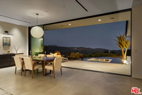 $3,200,000 | 33433 Decker School Road, Malibu, CA 90265