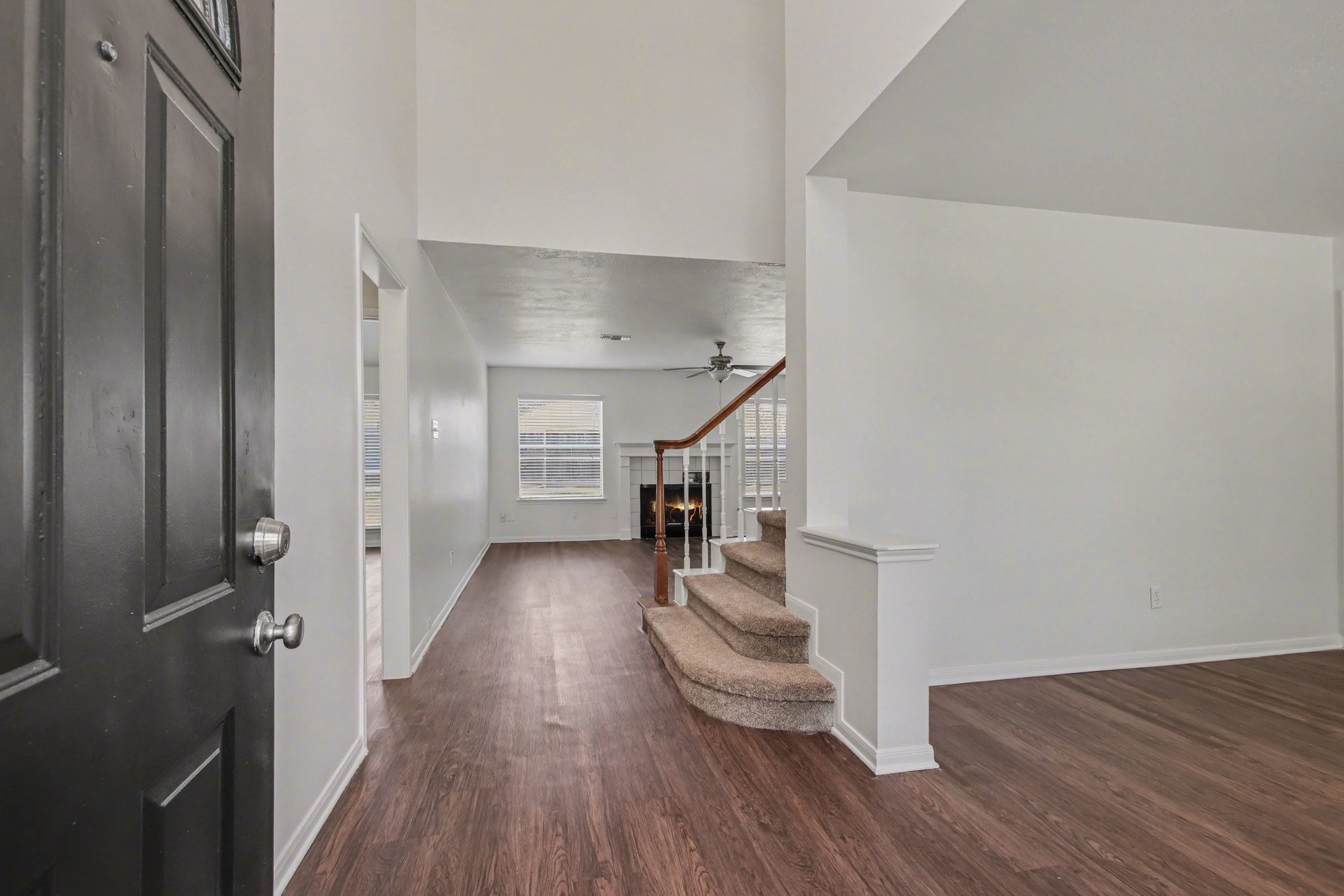 7203 Glen Rosa Drive Katy, TX 77494 - Photo 5 of 28 a view of entryway with wooden floor