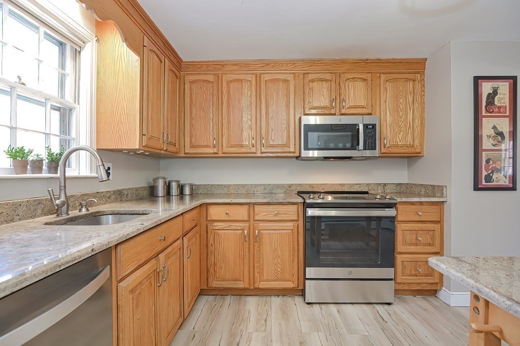 89 Granite Street Medfield, MA 02052 - Photo 11 of 42 Gallery Image 11