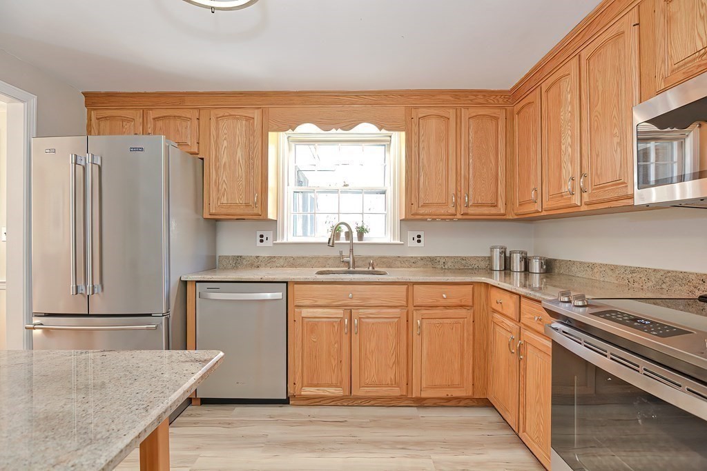 89 Granite Street Medfield, MA 02052 - Photo 13 of 42 Gallery Image 13