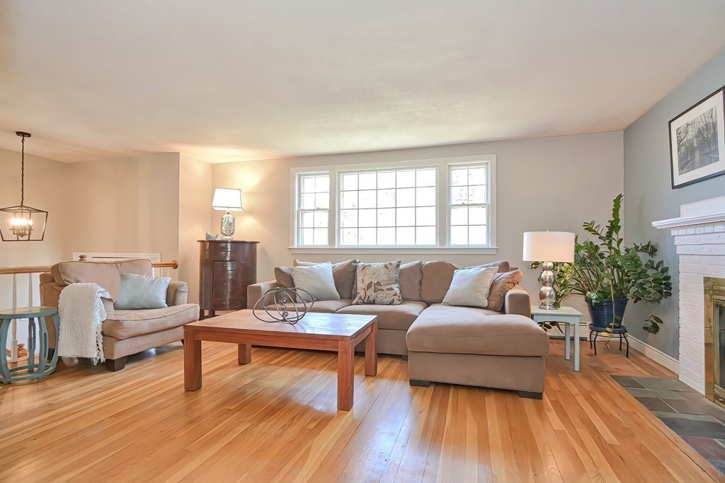 89 Granite Street Medfield, MA 02052 - Photo 6 of 42 Gallery Image 6