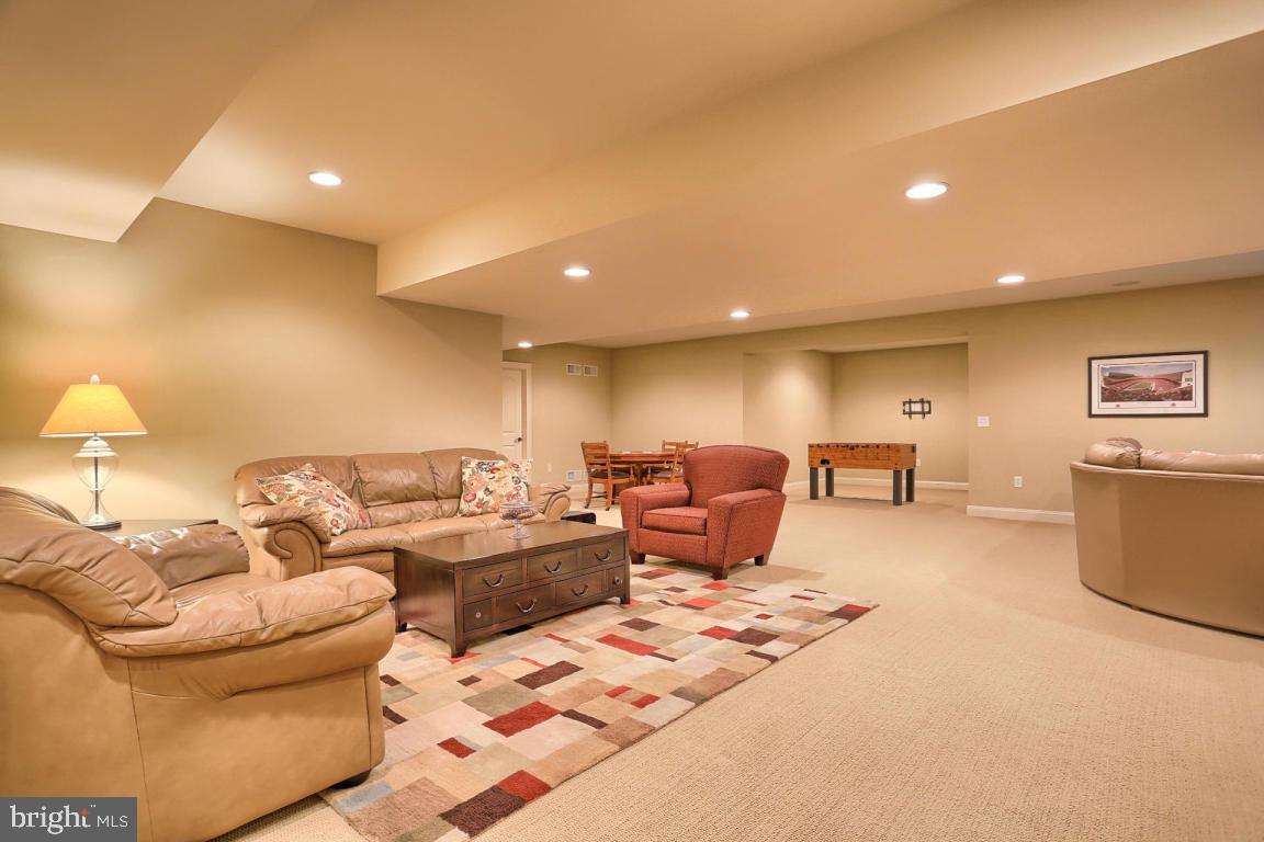 339 Millpond Drive Lititz, PA 17543 - Photo 15 of 58 Gallery Image 15