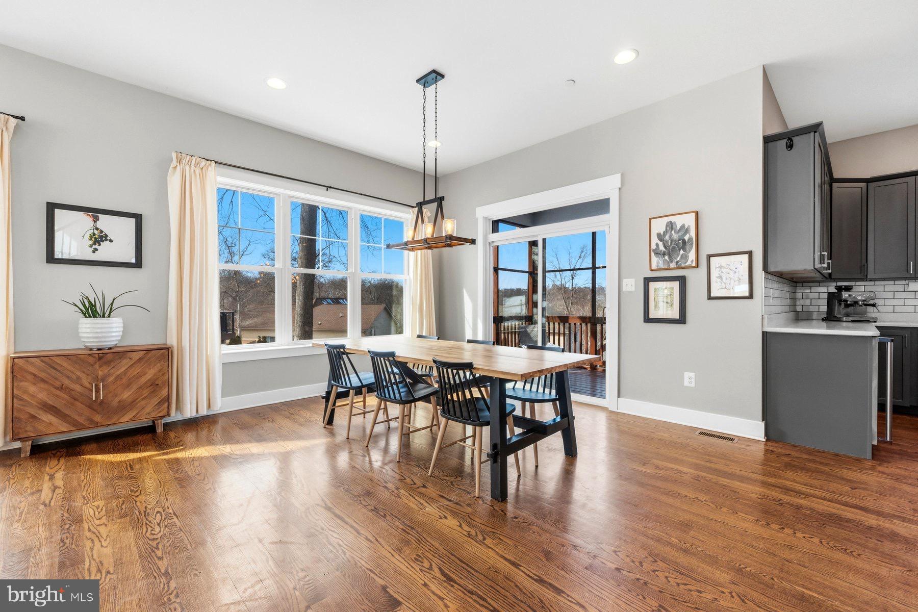 6724 Hemlock Point Road New Market, MD 21774 - Photo 7 of 51 Gleaming hardwood floors throughout, 10' ceilings.