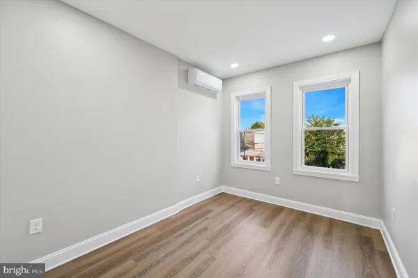 $1,200 | 2917 North 7th Street, Unit 2, Philadelphia, PA 19133