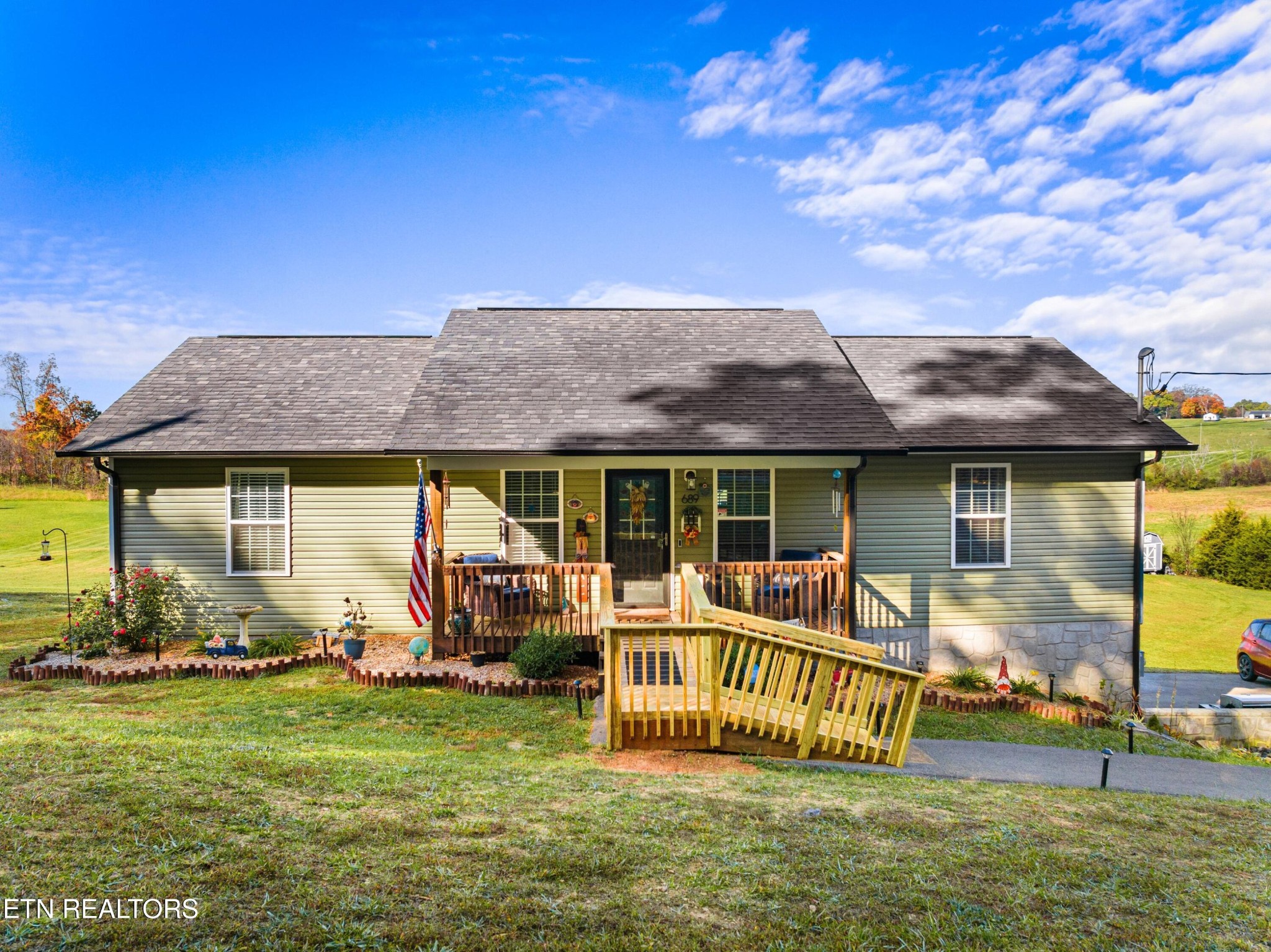 689 Parsonage Road Dandridge, TN 37725 - Photo 1 of 35