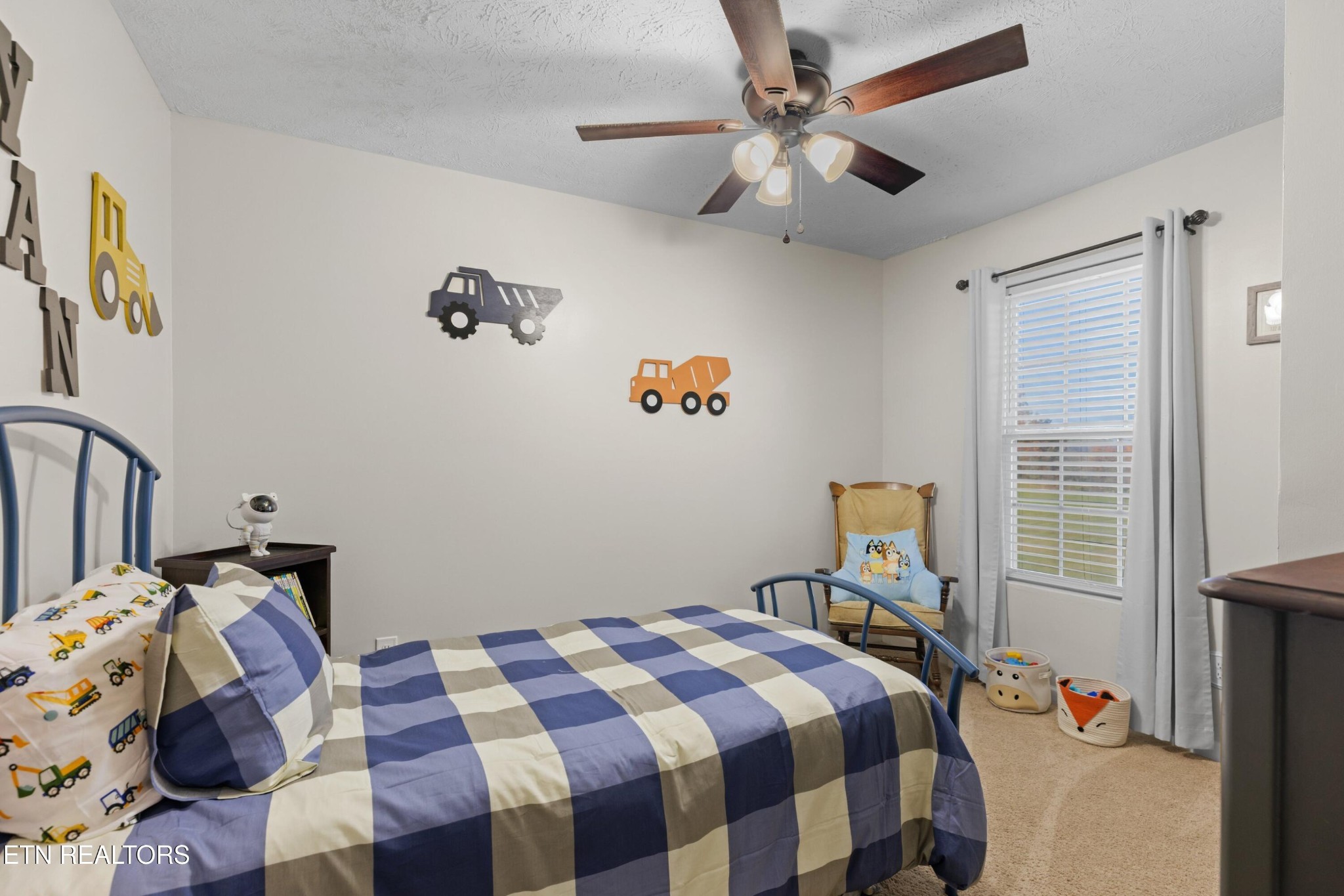 689 Parsonage Road Dandridge, TN 37725 - Photo 18 of 35