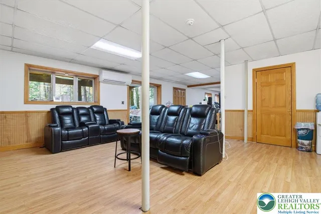 $1,250,000 | 563 Pensyl Creek Road, Stroudsburg, PA 18360