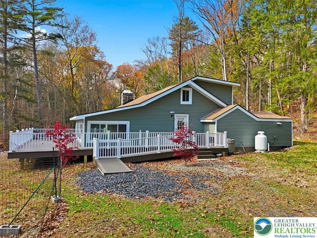 $1,250,000 | 563 Pensyl Creek Road, Stroudsburg, PA 18360