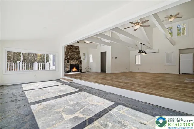 $1,250,000 | 563 Pensyl Creek Road, Stroudsburg, PA 18360