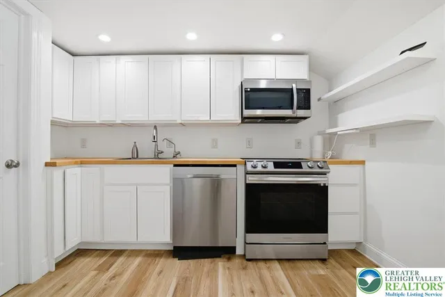 $1,250,000 | 563 Pensyl Creek Road, Stroudsburg, PA 18360