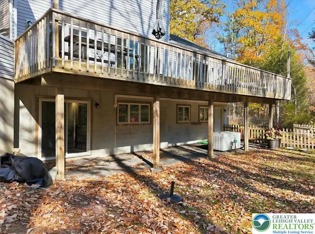 $1,250,000 | 563 Pensyl Creek Road, Stroudsburg, PA 18360