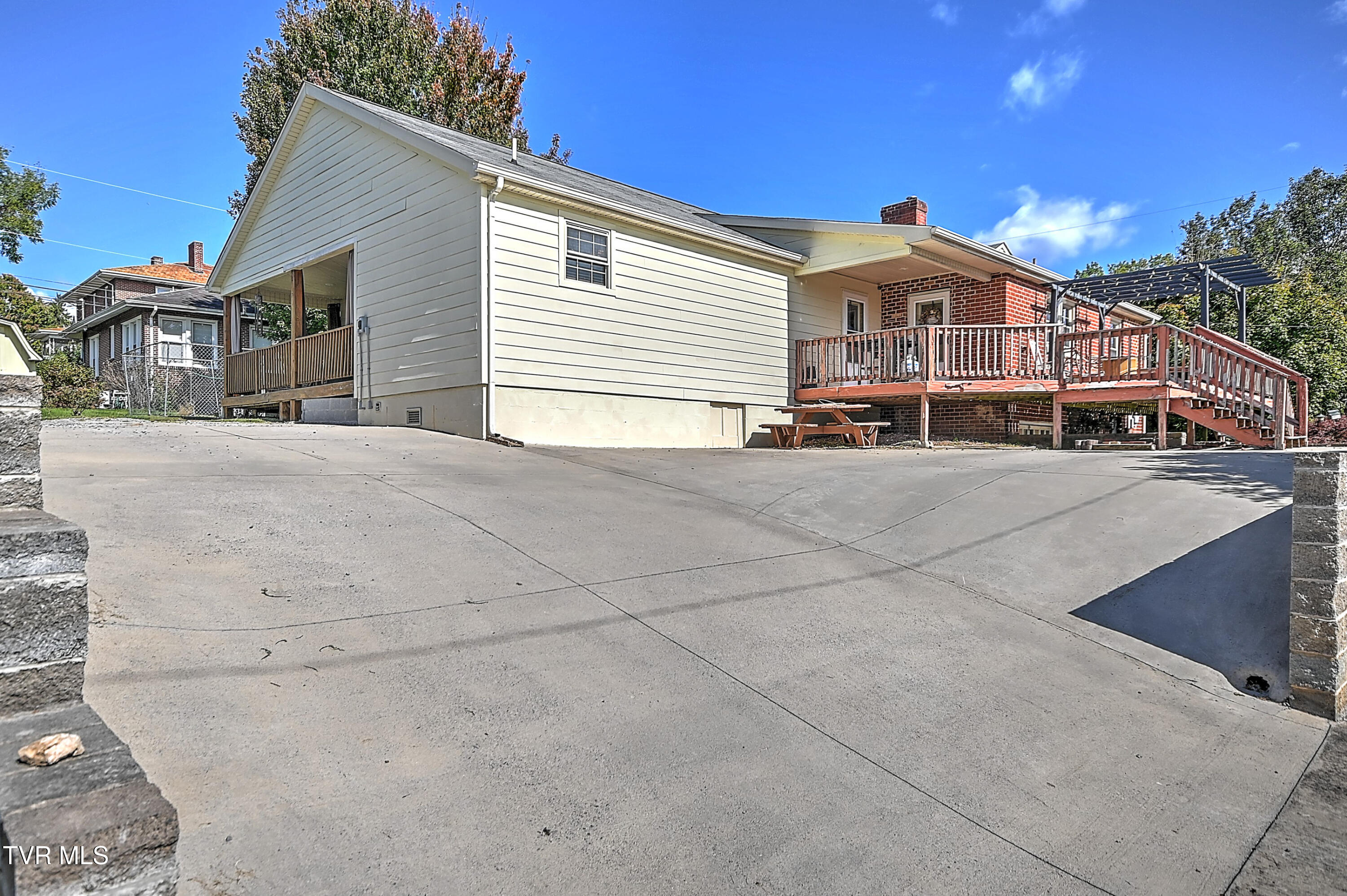 700 Park Street Bristol, VA 24201 - Photo 38 of 45 700 Park St DB-35