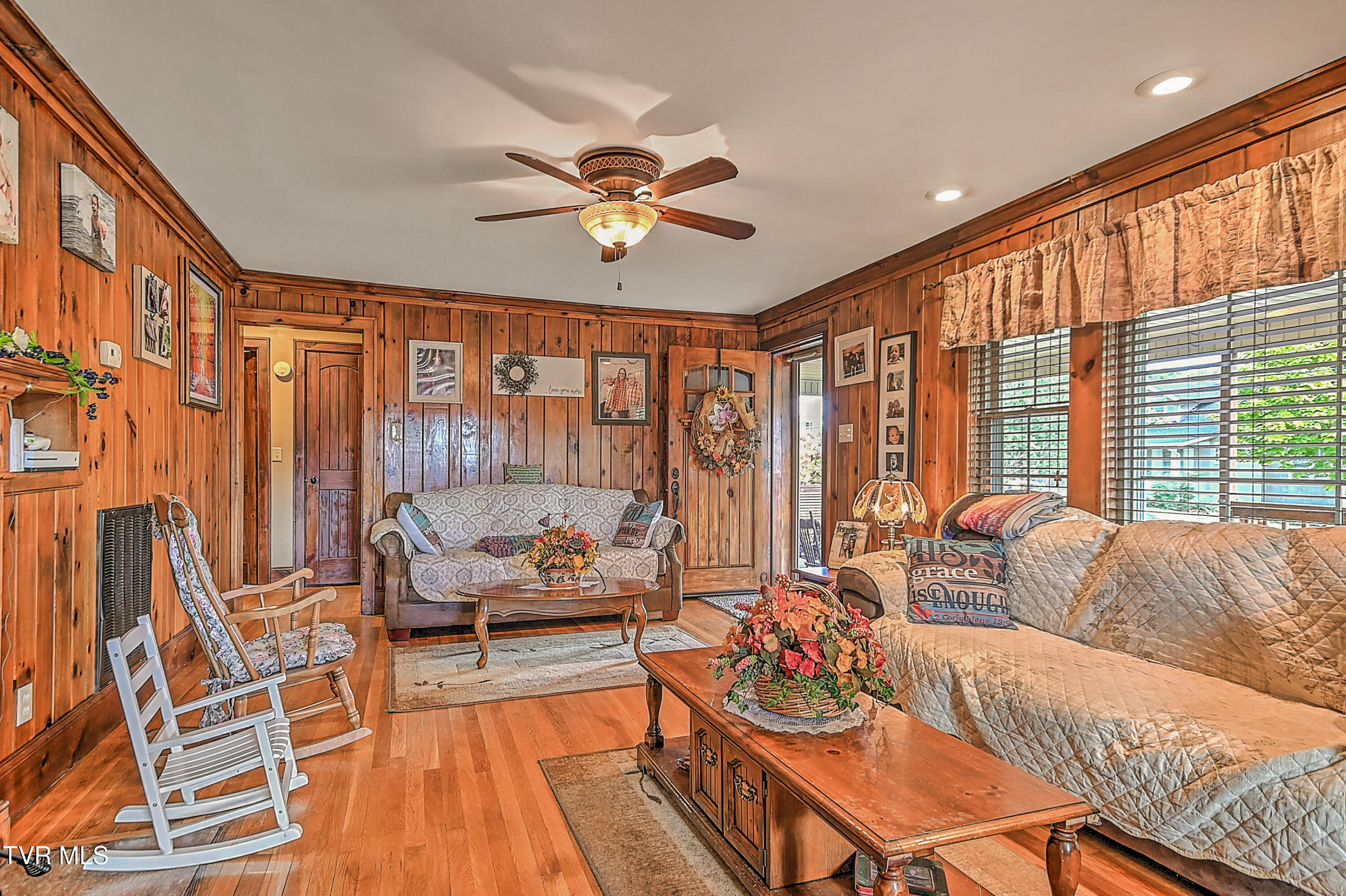 700 Park Street Bristol, VA 24201 - Photo 9 of 45 700 Park St DB-4