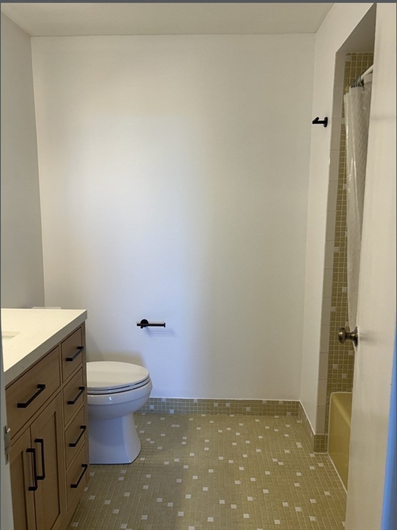 1002 Paradise Road, Unit PHH Swampscott, MA 01907 - Photo 12 of 19