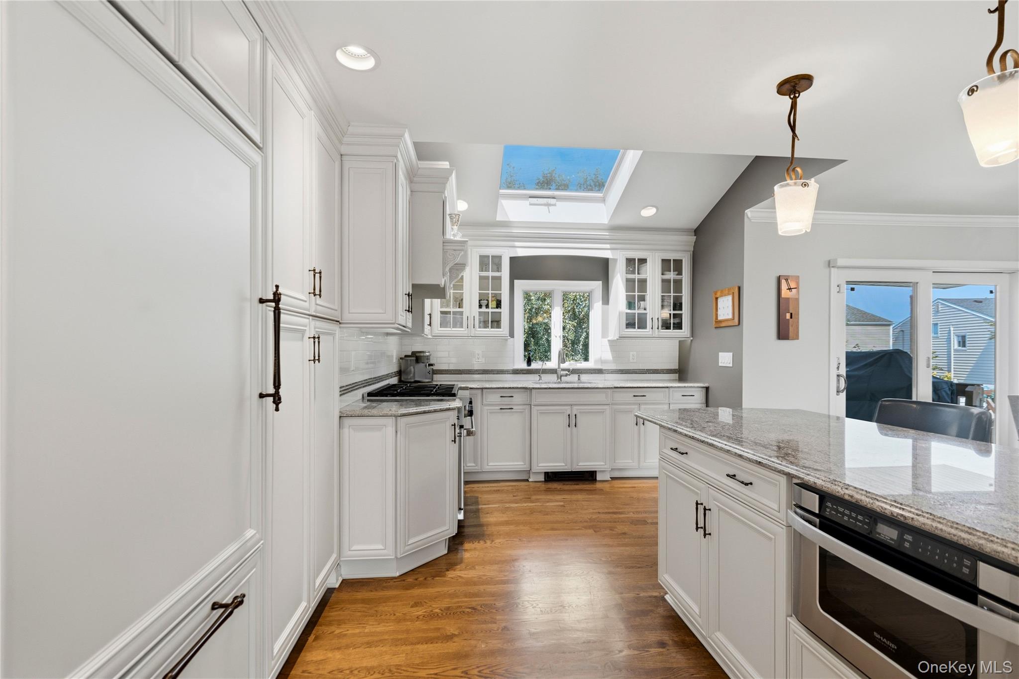 3105 Clubhouse Road Merrick, NY 11566 - Photo 16 of 38 Gallery Image 16