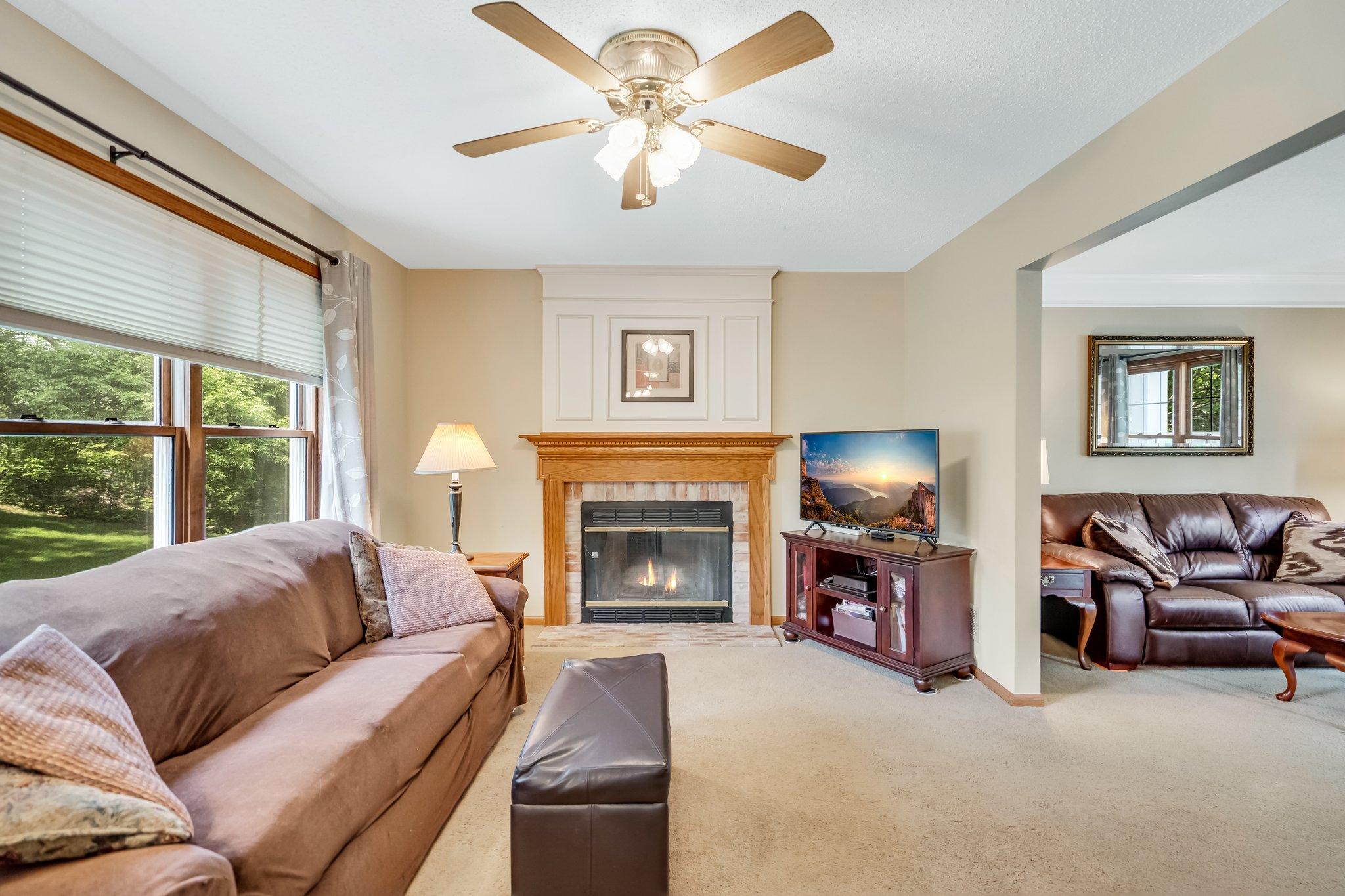 423 Sterling Street South Maplewood, MN 55119 - Photo 11 of 42