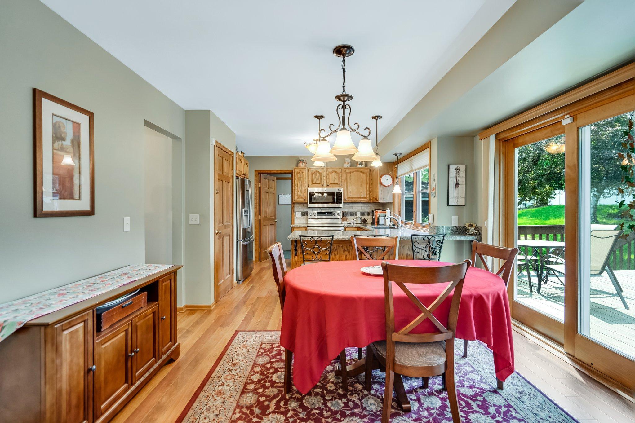 423 Sterling Street South Maplewood, MN 55119 - Photo 12 of 42