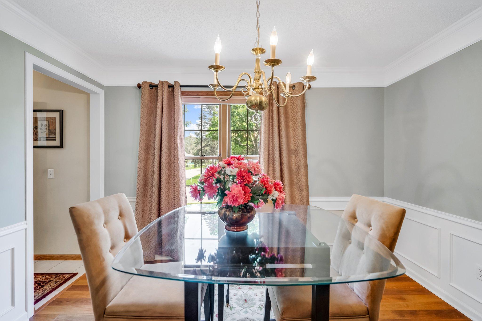 423 Sterling Street South Maplewood, MN 55119 - Photo 19 of 42