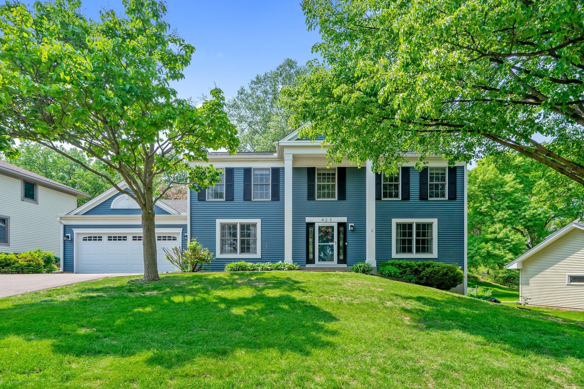 423 Sterling Street South Maplewood, MN 55119 - Photo 2 of 42