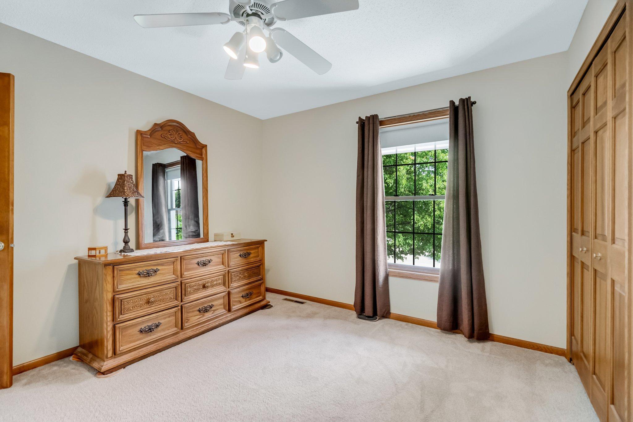 423 Sterling Street South Maplewood, MN 55119 - Photo 22 of 42