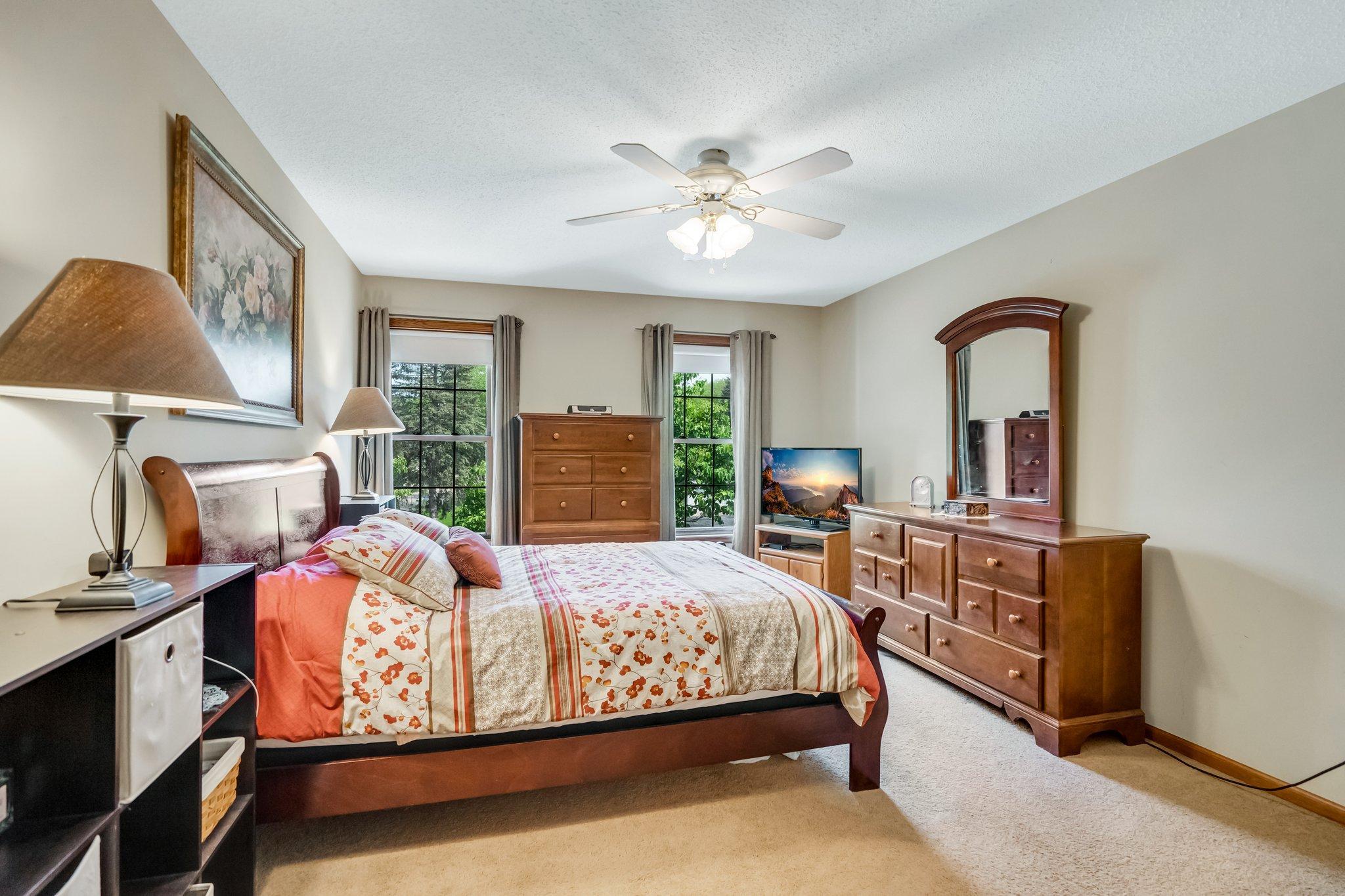 423 Sterling Street South Maplewood, MN 55119 - Photo 25 of 42