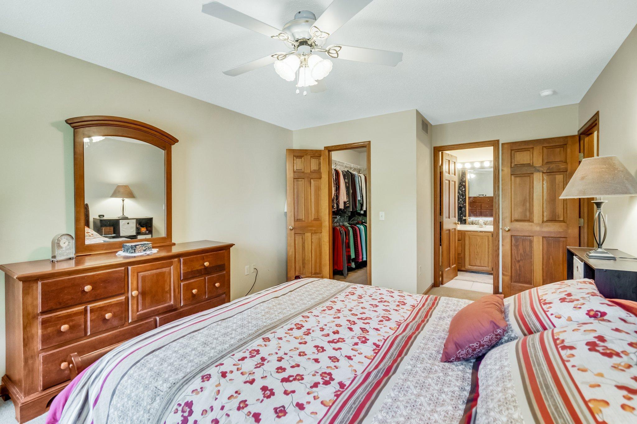 423 Sterling Street South Maplewood, MN 55119 - Photo 28 of 42