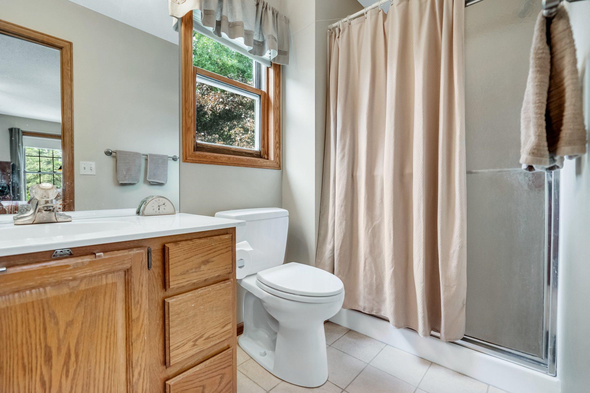 423 Sterling Street South Maplewood, MN 55119 - Photo 30 of 42