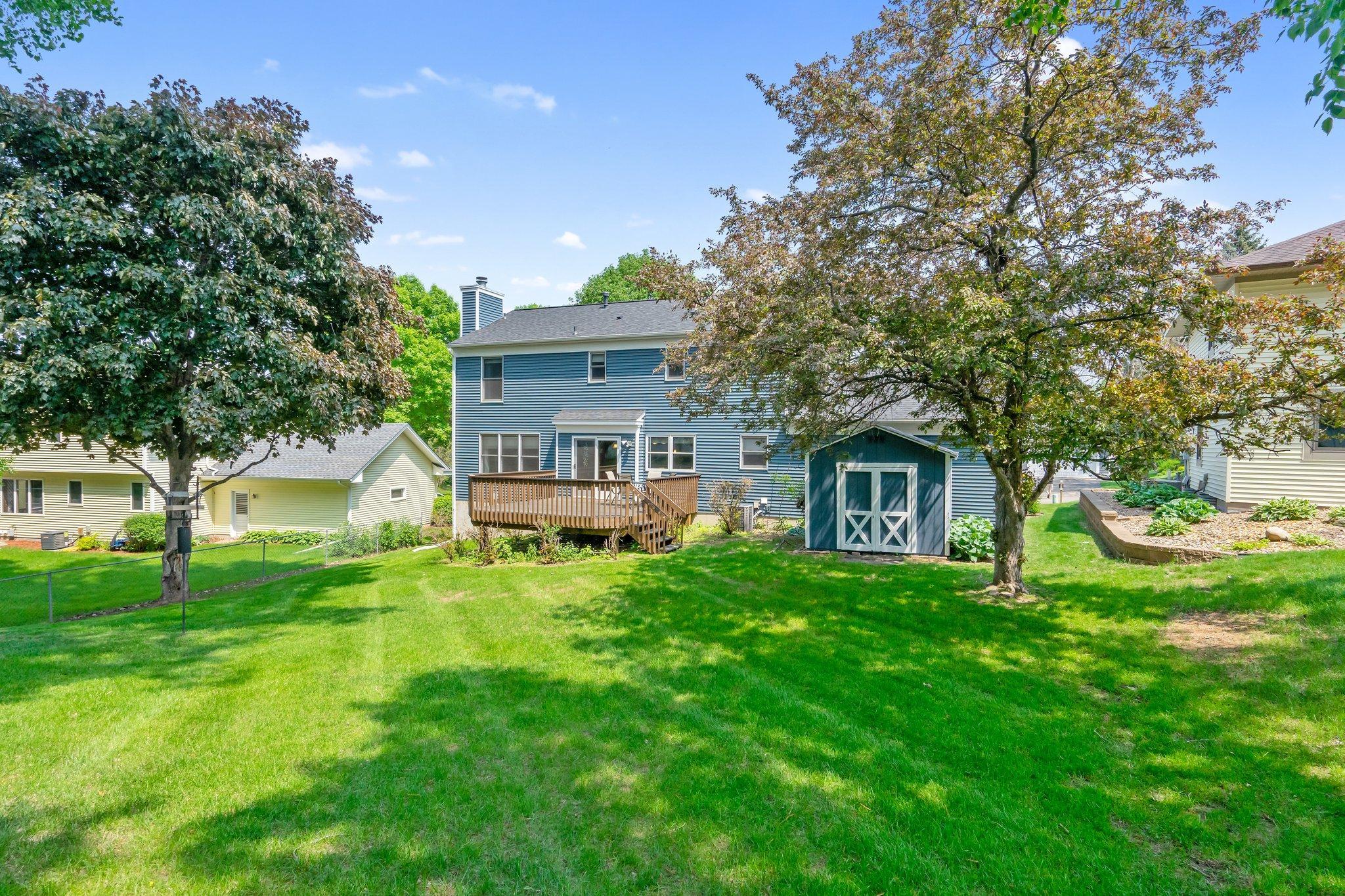 423 Sterling Street South Maplewood, MN 55119 - Photo 38 of 42