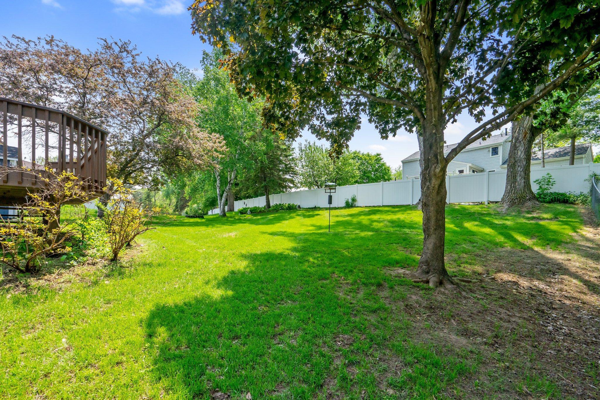 423 Sterling Street South Maplewood, MN 55119 - Photo 40 of 42