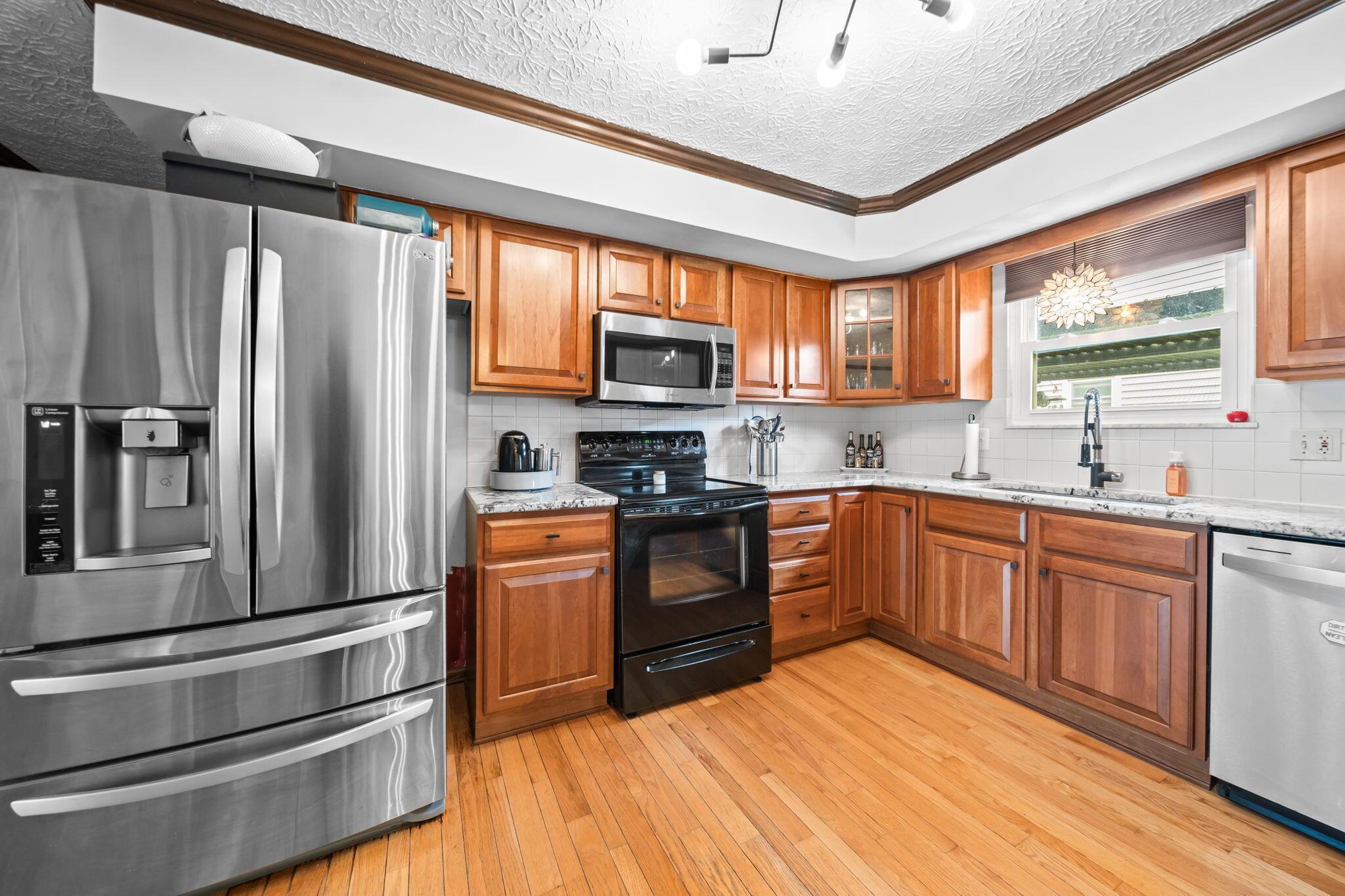 505 Tresham Road Columbus, OH 43230 - Photo 11 of 42 Cabinets Galore