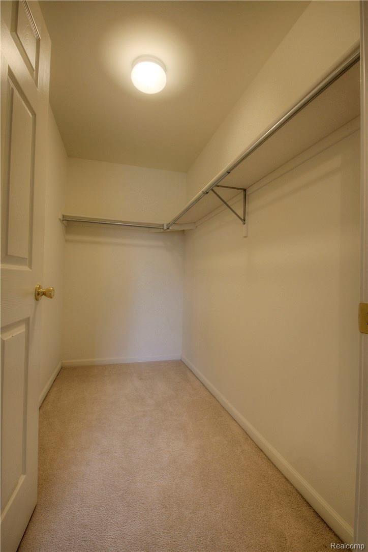 11720 Farmington Road, Unit 20 Livonia, MI 48150 - Photo 17 of 27 930A3395_6_7.jpg