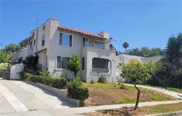 $1,749,000 | 433 East Loraine Street, Glendale, CA 91207