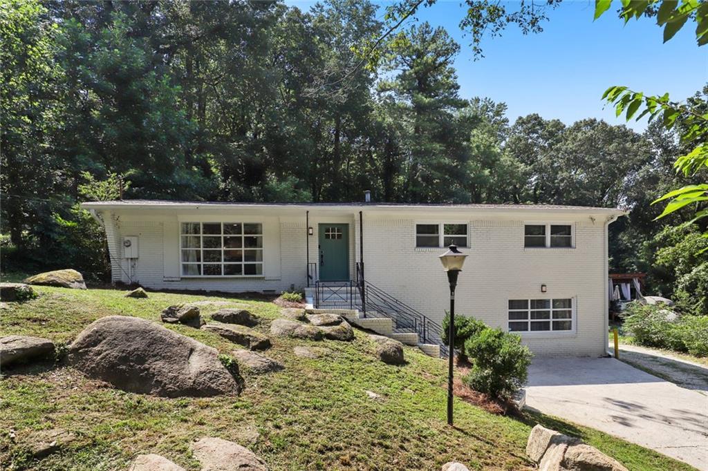 545 Brownlee Road Southwest Atlanta, GA 30311 - Photo 1 of 1 Front