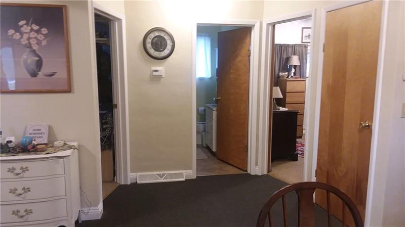 102 Cherry Valley Road Saxonburg, PA 16056 - Photo 11 of 24 Gallery Image 11