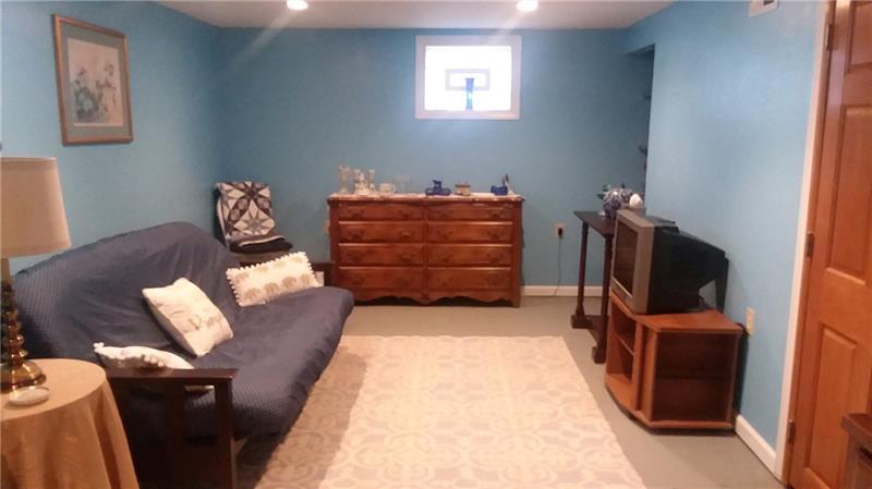 102 Cherry Valley Road Saxonburg, PA 16056 - Photo 13 of 24 Gallery Image 13