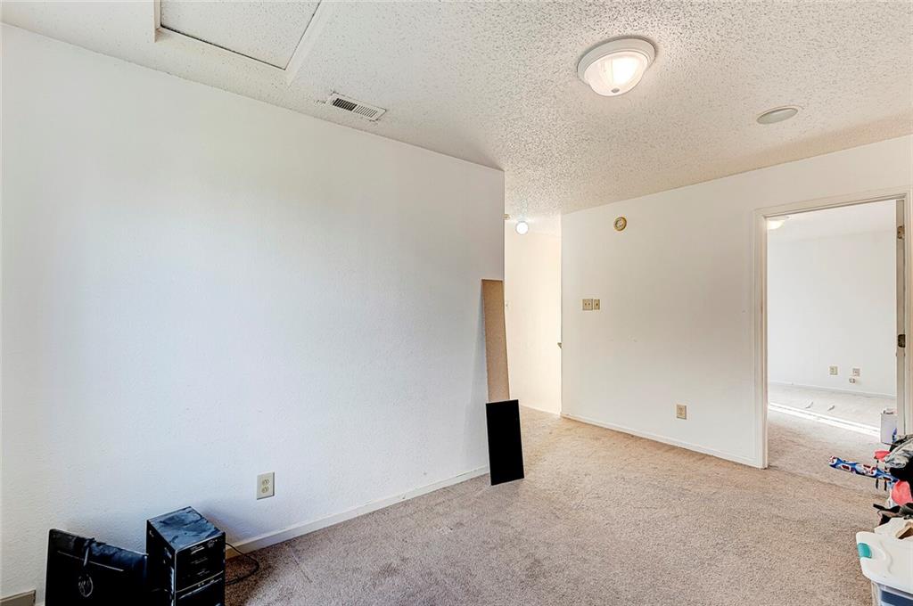 9340 West Dockside Circle Pendleton, IN 46064 - Photo 9 of 23 Gallery Image 9