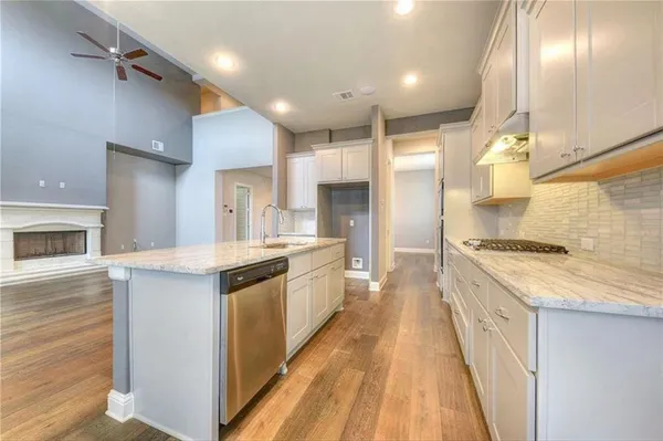 $3,950 | 203 Ancient Oak Way, San Marcos, TX 78666