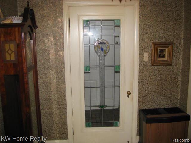 16720 Edinborough Road Detroit, MI 48219 - Photo 5 of 8 Detail