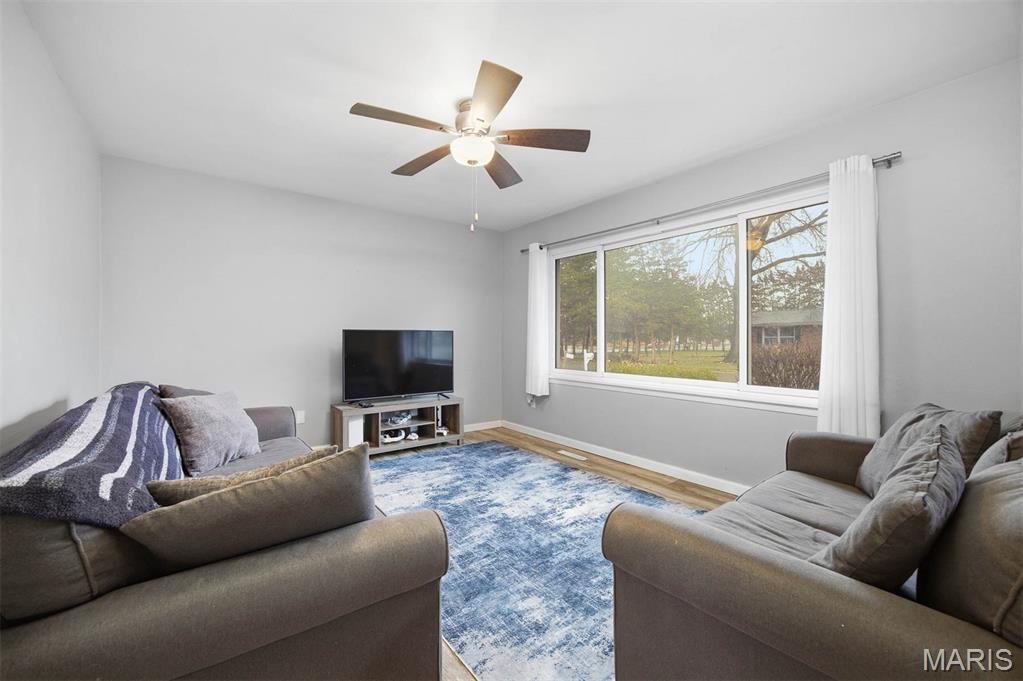 2708 Lemon Street Road Highland, IL 62249 - Photo 14 of 31