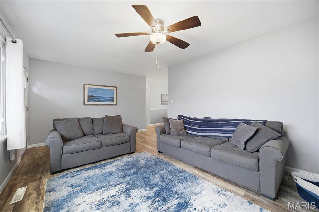 2708 Lemon Street Road Highland, IL 62249 - Photo 15 of 31