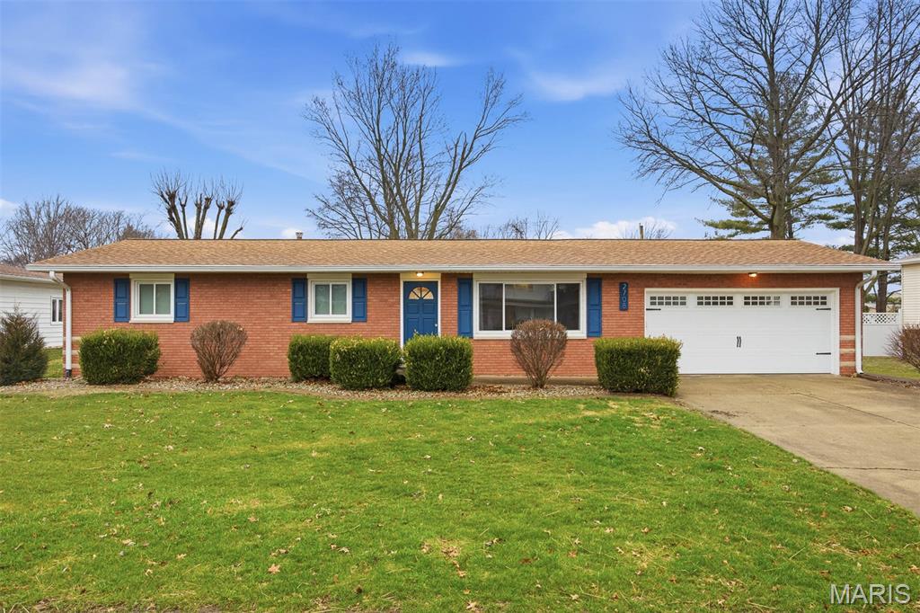 2708 Lemon Street Road Highland, IL 62249 - Photo 3 of 31