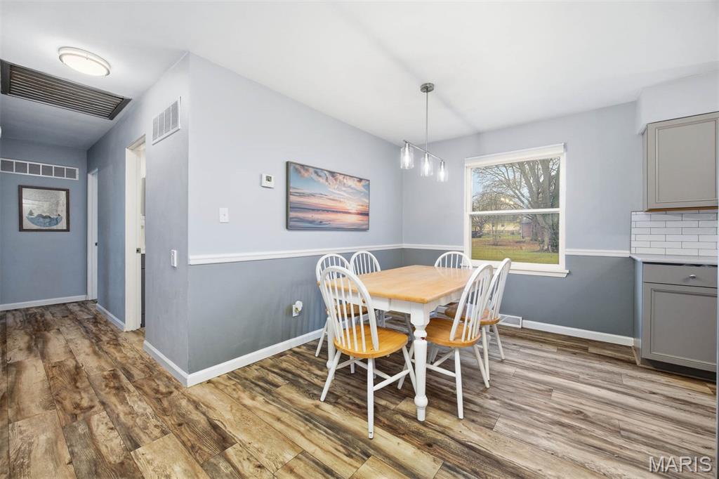 2708 Lemon Street Road Highland, IL 62249 - Photo 4 of 31